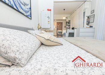 2.6 camera.jpg - Trilocale VIALE MODUGNO 16, Genova - foto 14