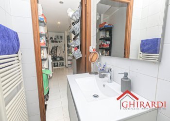 4.2 bagno.jpg - Trilocale VIALE MODUGNO 16, Genova - foto 18