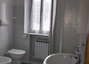 4.0 bagno.jpeg - Appartamento Passo del Cantarena 1, Genova - foto 10