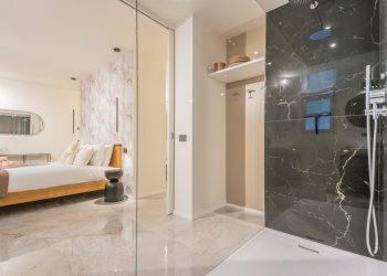 Two-room apartment Via Regina, Carate Urio - photo 11