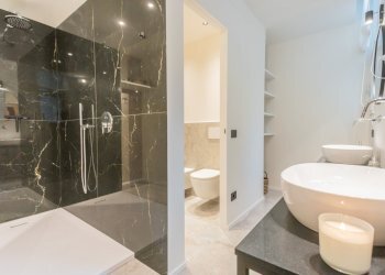 Bagno ensuite - Two-room apartment Via Regina, Carate Urio - photo 12