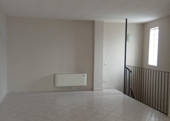 IMG_20260119_112013.jpg - Ufficio VIA FAVAGROSSA 14, Casalmaggiore - foto 11