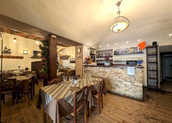 Negozio Via Giovanni Giolitti, Dronero - foto 6