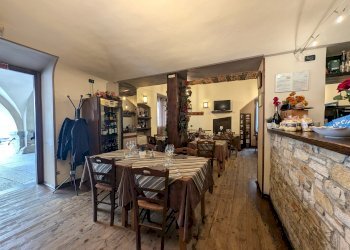 Negozio Via Giovanni Giolitti, Dronero - foto 8