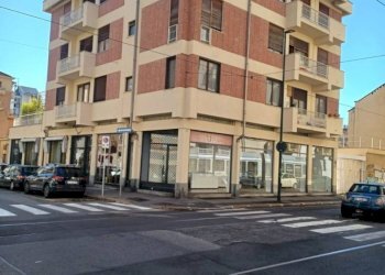 Negozio Via salbertrand, 69, Torino - foto 1