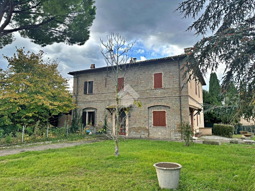 Semi-detached house Via roma, San Giovanni in Marignano - photo 1