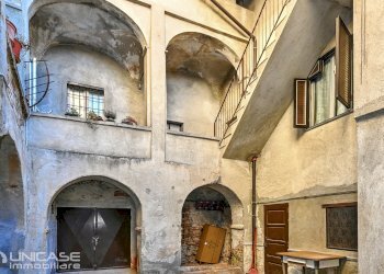 Historic Palace Vicolo Portici, 4, Farigliano - photo 2