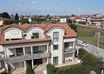 Three-room apartment Via Pontechianale, 11, Cuneo - photo 3