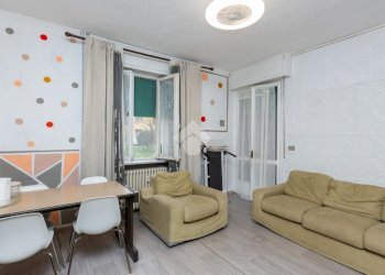 Three-room apartment Via Ivrea, Torino (neighborhood Rebaudengo) - photo 3