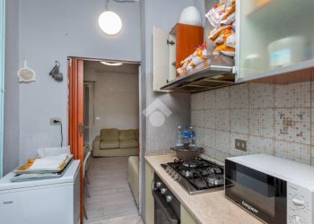 Three-room apartment Via Ivrea, Torino (neighborhood Rebaudengo) - photo 5