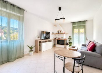 Appartamento Via Graveglia, Riccò del Golfo di Spezia - foto 1