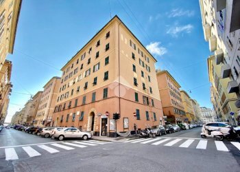 Trilocale Via della Libertà, Genova (zona Foce) - foto 1