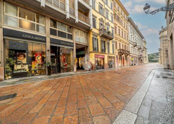 Trilocale Strada G. Garibaldi, Parma (zona Centro Storico) - foto 1
