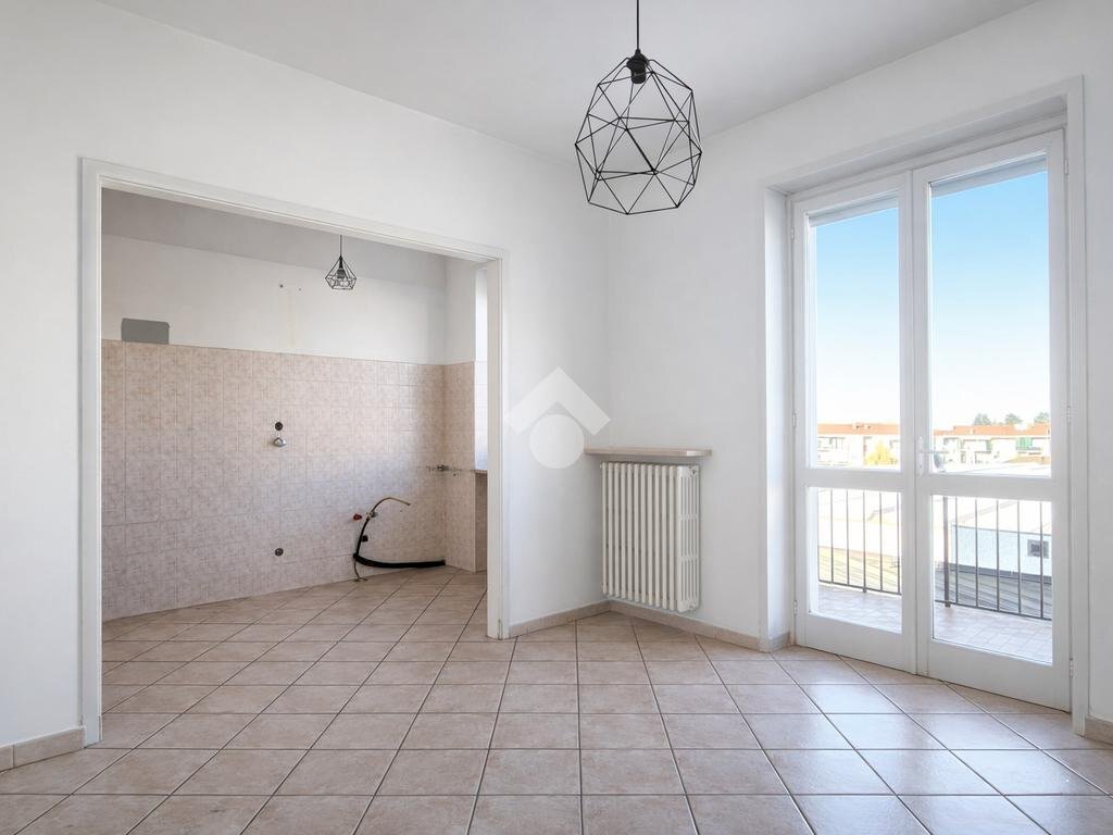 Three-room apartment Corso IV Novembre, Bra - photo 3