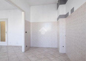 Three-room apartment Corso IV Novembre, Bra - photo 7