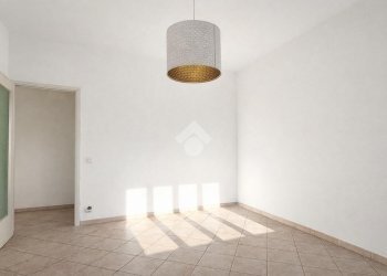 Three-room apartment Corso IV Novembre, Bra - photo 20