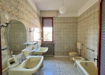 Three-room apartment Via Pietro Paolo Travasoni, 4, Argenta - photo 9