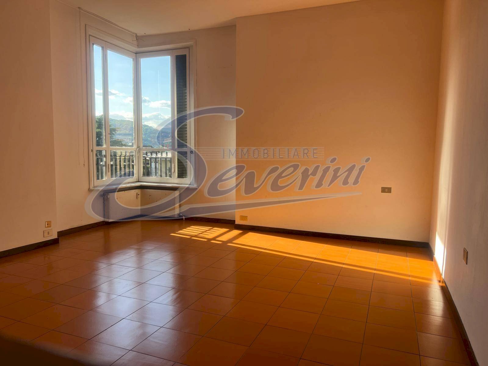 Foto 1 - Four-room apartment Via Rezzonico, Como - photo 1