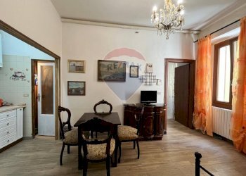 Soggiorno - Bilocale Via San Giuseppe
 
19, Porto Ceresio - foto 7