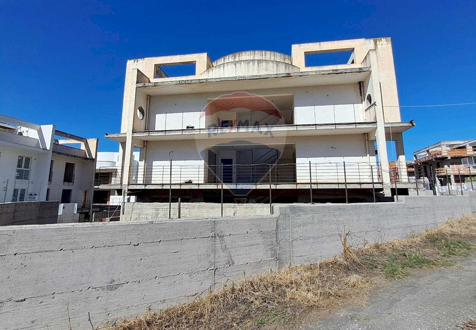 Edificio all\'aperto - Casa semi indipendente Via Della Comunità Europea
 
snc, Paterno - foto 1