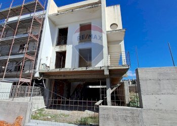 Edificio all\'aperto - Casa semi indipendente Via Della Comunità Europea
 
snc, Paterno - foto 17