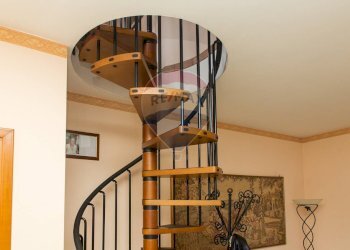 Scale - Appartamento Via Giuseppe Leonardi
 
13, Aci Catena - foto 5