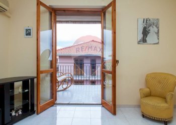 Balcone - Appartamento Via Giuseppe Leonardi
 
13, Aci Catena - foto 12