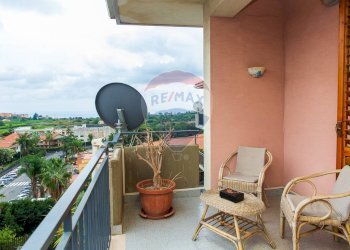 Balcone - Appartamento Via Giuseppe Leonardi
 
13, Aci Catena - foto 50