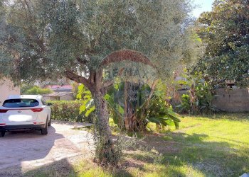 Giardino - Casa semi indipendente Via Giosuè Carducci
 
2, Tremestieri Etneo - foto 2