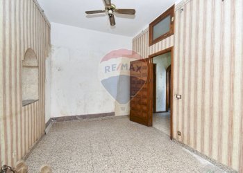 Stanza vuota - Appartamento Vico Felice
 
7/A, Paterno - foto 35