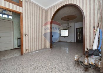 Stanza vuota - Appartamento Vico Felice
 
7/A, Paterno - foto 37