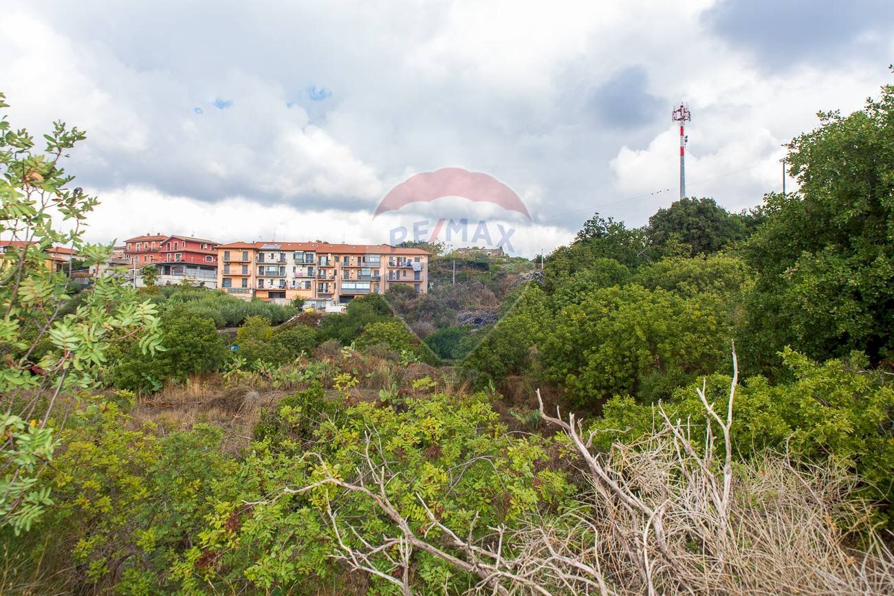 Edificio all\'aperto - Agricultural land Via Campo sportivo
 
snc, Camporotondo Etneo - photo 2