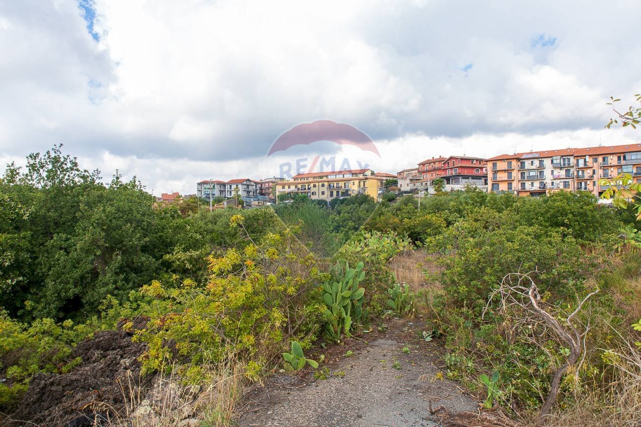 Edificio all\'aperto - Agricultural land Via Campo sportivo
 
snc, Camporotondo Etneo - photo 3