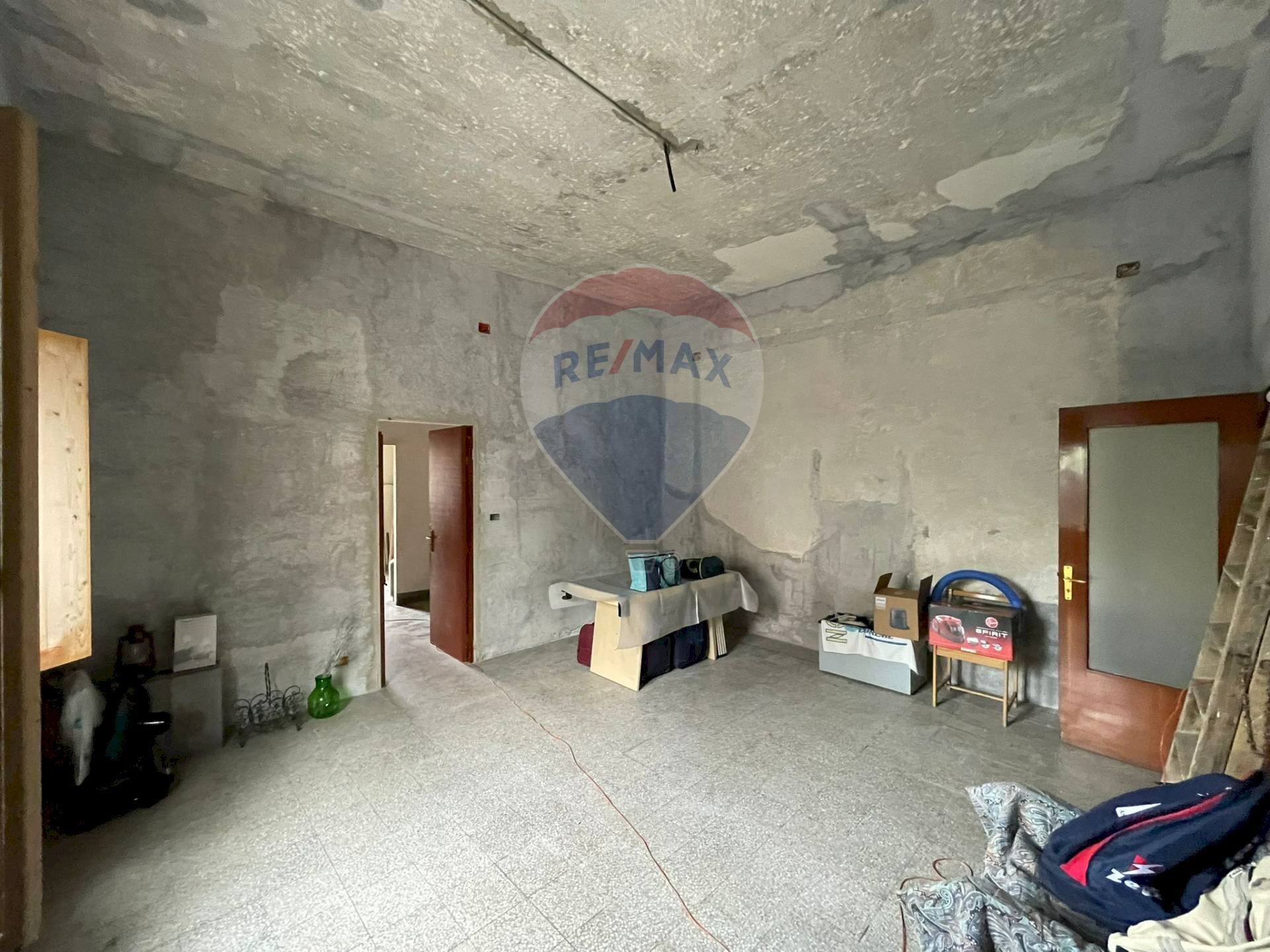 Stanza vuota - Laboratorio Via San Giovanni Galermo
 
3/4/5, Gravina di Catania - foto 3