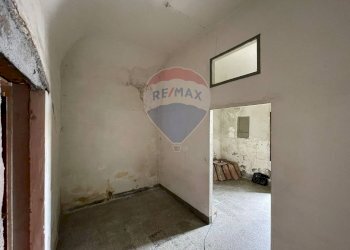 Stanza vuota - Laboratorio Via San Giovanni Galermo
 
3/4/5, Gravina di Catania - foto 9