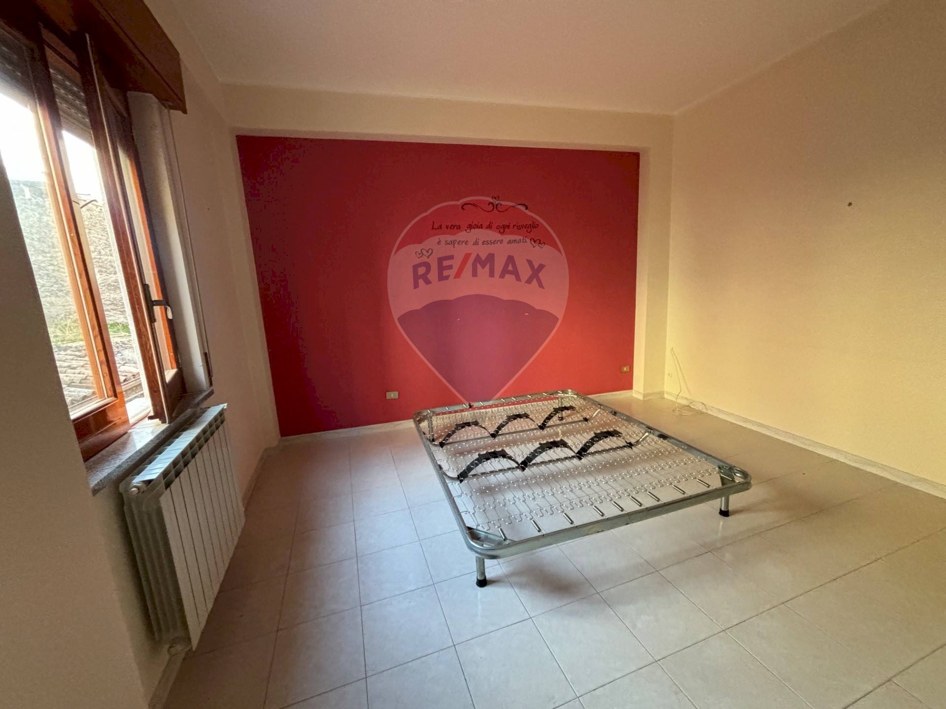 Camera / camera da letto - Casa indipendente via mangano
 
17, Maletto - foto 3