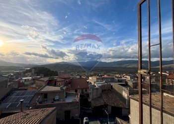 Edificio all\'aperto - Casa indipendente via mangano
 
17, Maletto - foto 16