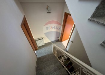 Scale - Casa indipendente via mangano
 
17, Maletto - foto 24