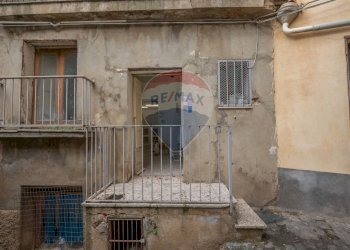 Edificio all\'aperto - Casa semi indipendente Via Celso
 
111, Caltagirone - foto 6