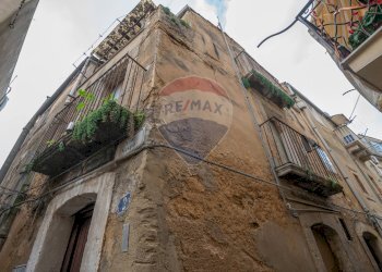 Edificio all\'aperto - Casa semi indipendente Via Celso
 
101bis, Caltagirone - foto 24