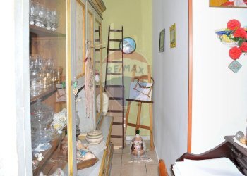 Hall / corridoio - Casa indipendente Via Curia
 
77, Catania - foto 26