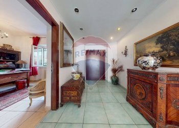 Hall / corridoio - Villa Via Quercioli
 
61, Massa - foto 13