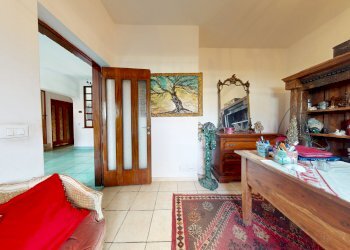 Hall / corridoio - Villa Via Quercioli
 
61, Massa - foto 15