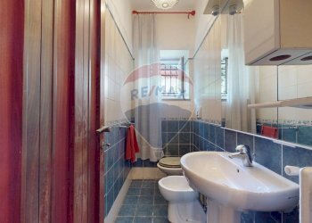 Bagno - Villa Via Quercioli
 
61, Massa - foto 17