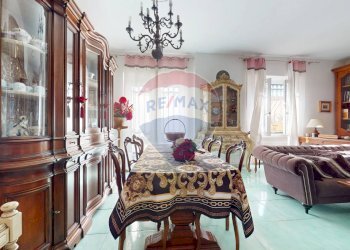 Sala da pranzo - Villa Via Quercioli
 
61, Massa - foto 21
