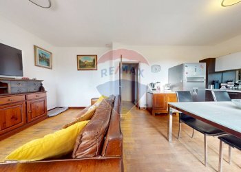 Sala da pranzo - Villa Via Quercioli
 
61, Massa - foto 32