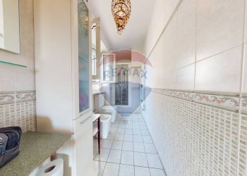 Bagno - Villa Via Quercioli
 
61, Massa - foto 44