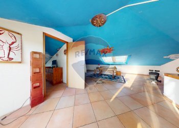 Camera / camera da letto - Villa Via Quercioli
 
61, Massa - foto 49