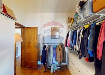 Cabina armadio - Villa a Schiera Viareggio - foto 25