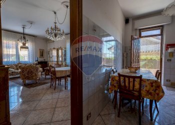 Sala da pranzo - Villa Via Occorsio
 
2, Mondolfo - foto 14